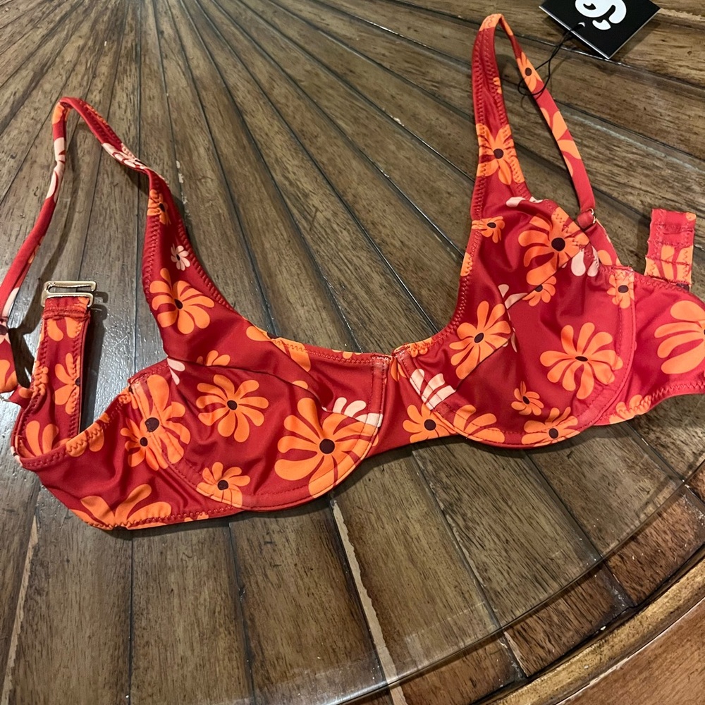 Inner Relm underwire bikini top size medium